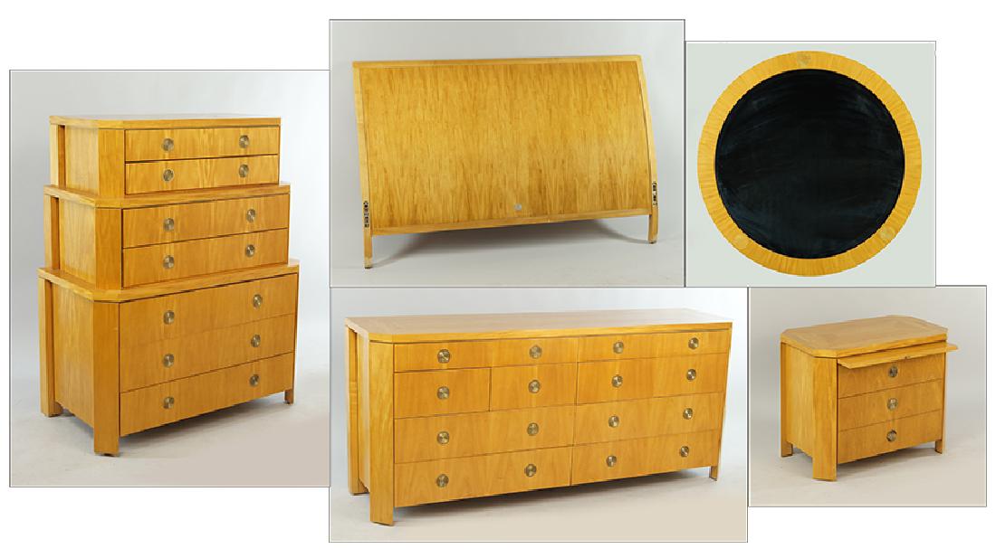 A Baker Bedroom Suite. (1 of 9)