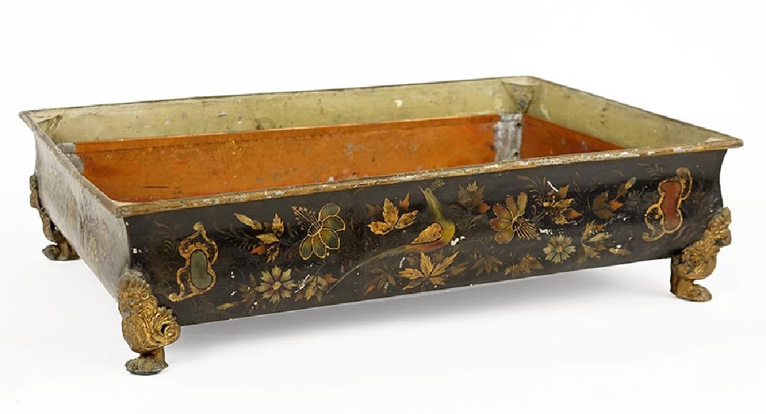 A Tole Planter. (1 of 1)