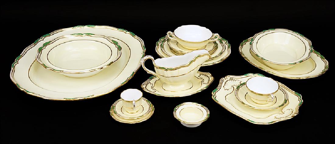 A Copeland Spode Dinner Service. (1 of 1)