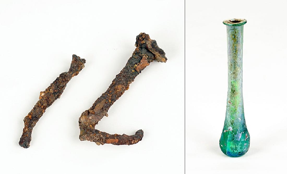 A Roman Glass Vial. (1 of 1)