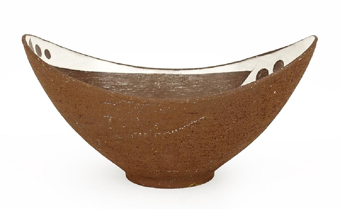 Thomas Toft (Danish, 20th Century) A Bowl. (1 of 3)