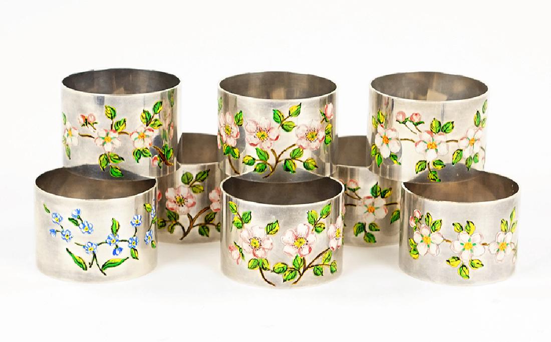 A Set of Eight English Silver Napkin Rings. (1 of 1)