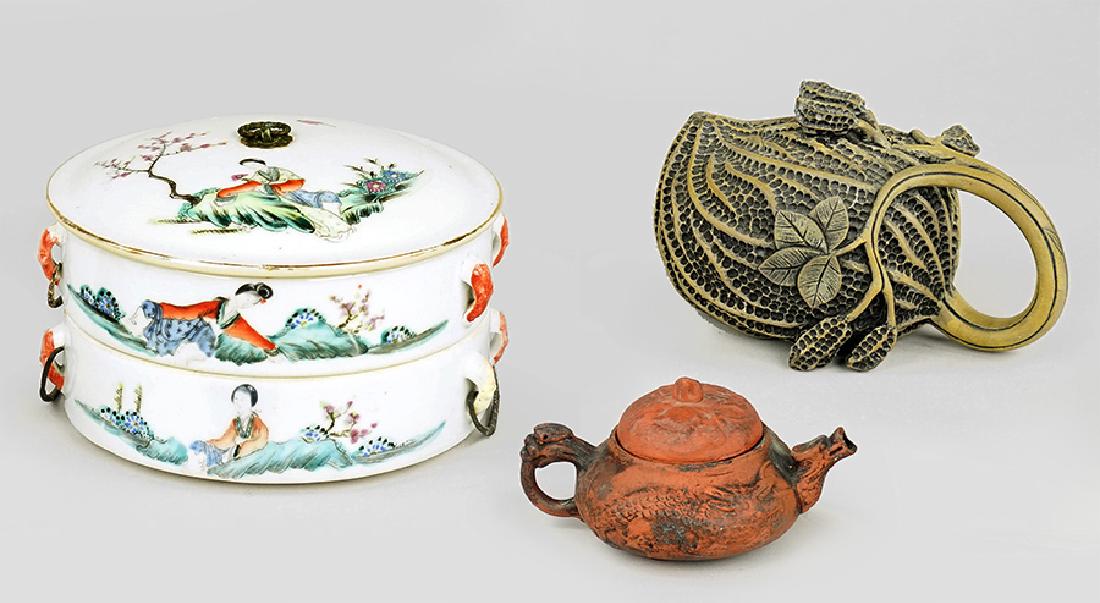 Two Chinese Ceramic Teapots. (1 of 1)