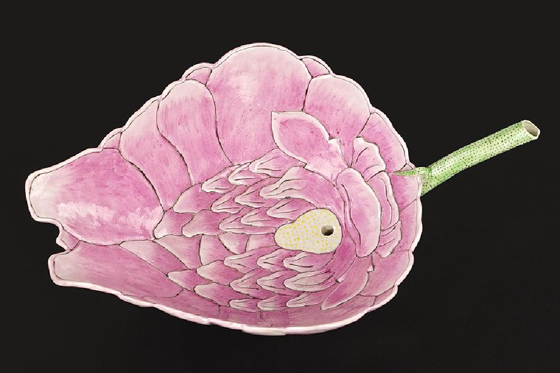 A Chinese Export Lotus Form Porcelain Water Dropper. (1 of 9)