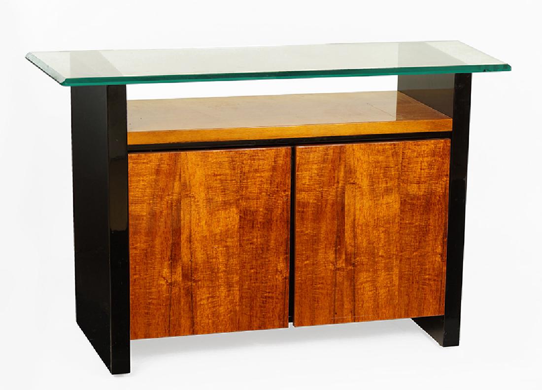 A Henredon Sideboard. (1 of 1)