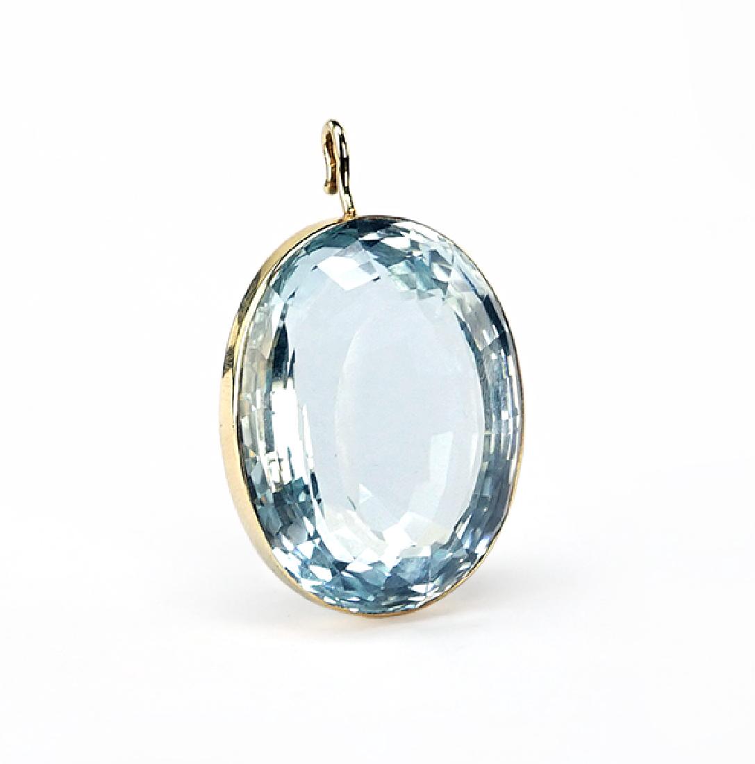A Blue Topaz Pendant. (1 of 1)