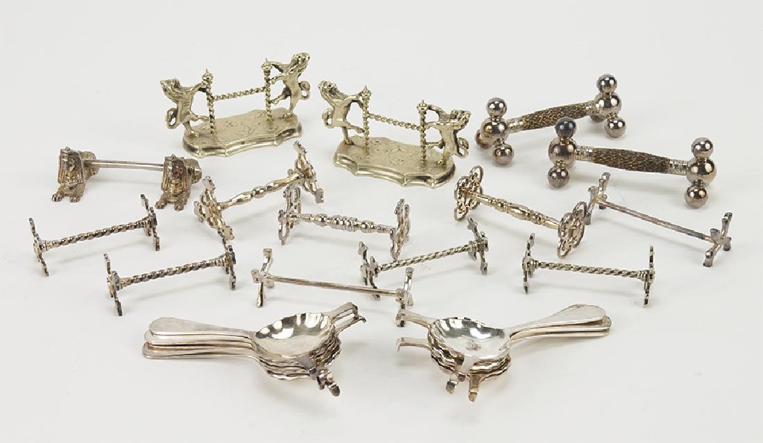 A Collection Of English Knife Rests. (1 of 1)