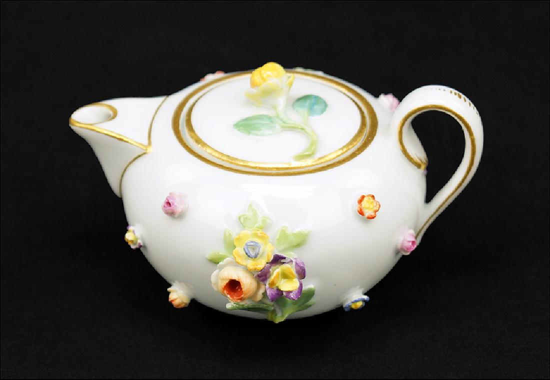 A Meissen Porcelain Miniature Teapot. (1 of 1)