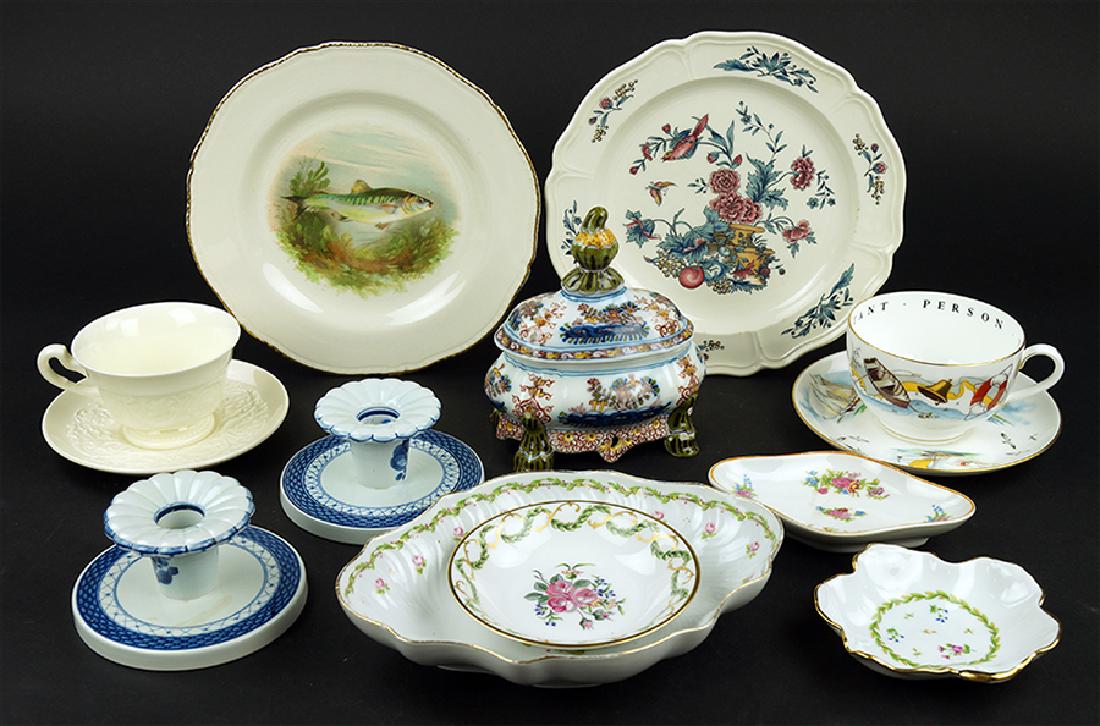 A Set of Eighteen Woods Ivory Porcelain Fish Plates. (1 of 1)