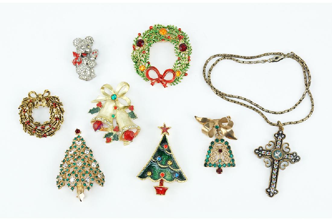 A Collection of Christmas Pins. (1 of 1)