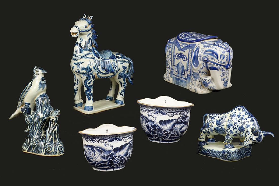 A Pair of Chinese Blue and White Wall Pockets. (1 of 1)