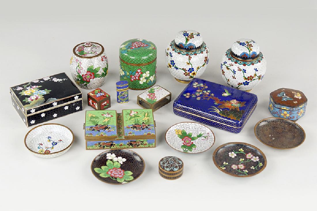 A Pair of Cloisonne Ginger Jars. (1 of 1)