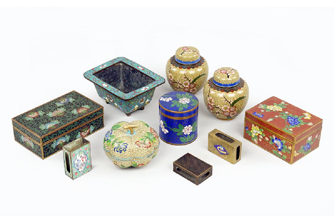 A Pair of Cloisonne Ginger Jars. (1 of 1)