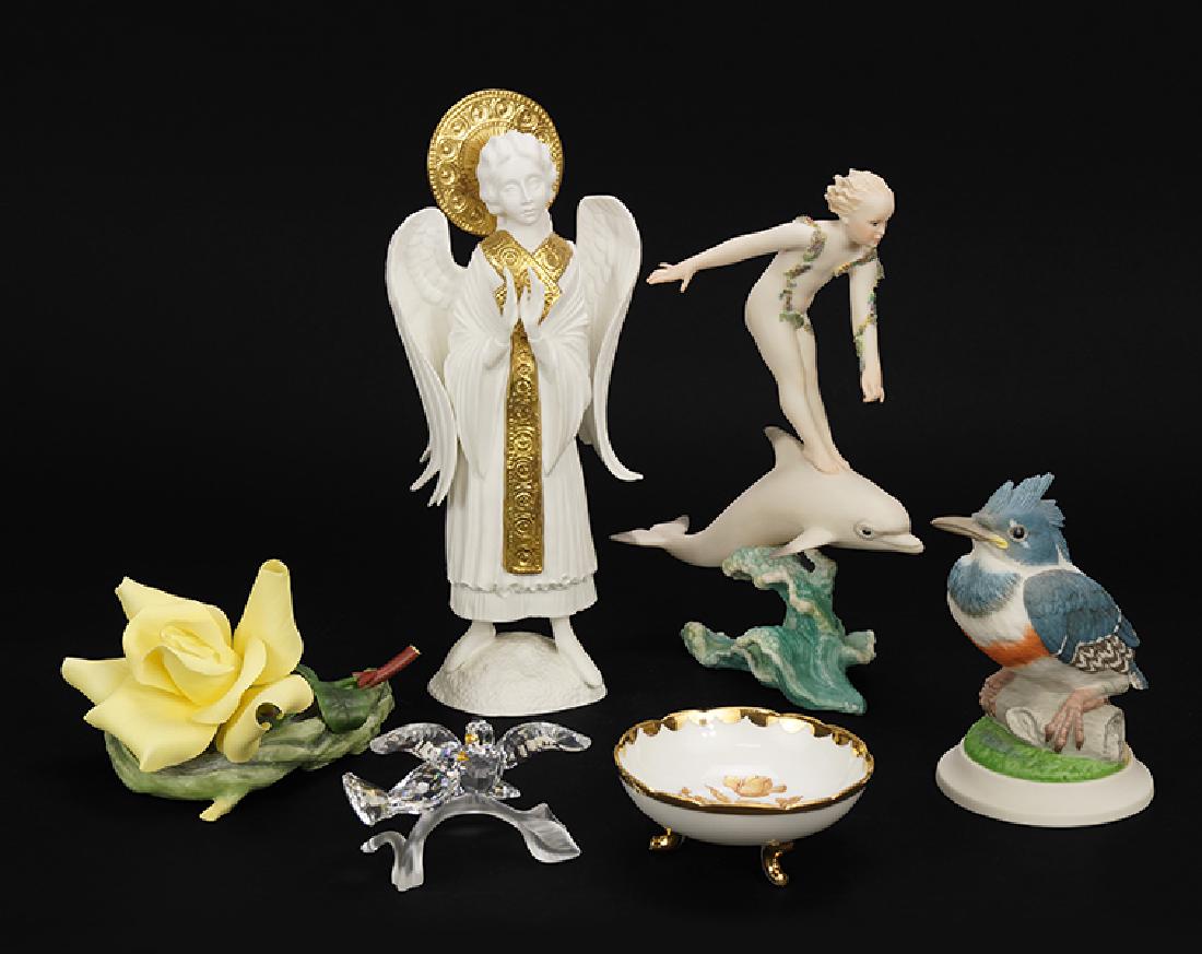 A Collection of Porcelain. (1 of 1)