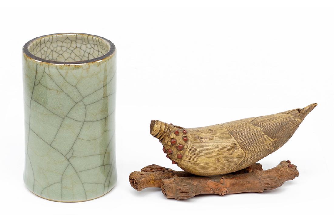 A Crackle Glaze Brush Pot. (1 of 7)