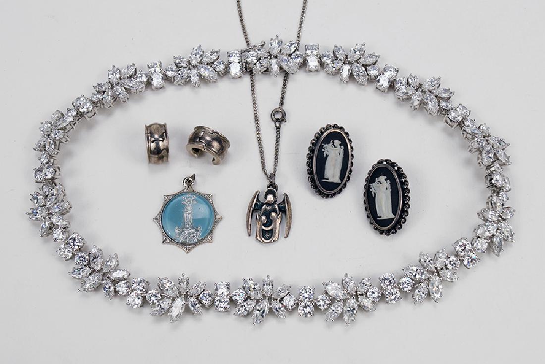 A White Rhinestone and Sterling Silver Wreath Style (1 of 1)