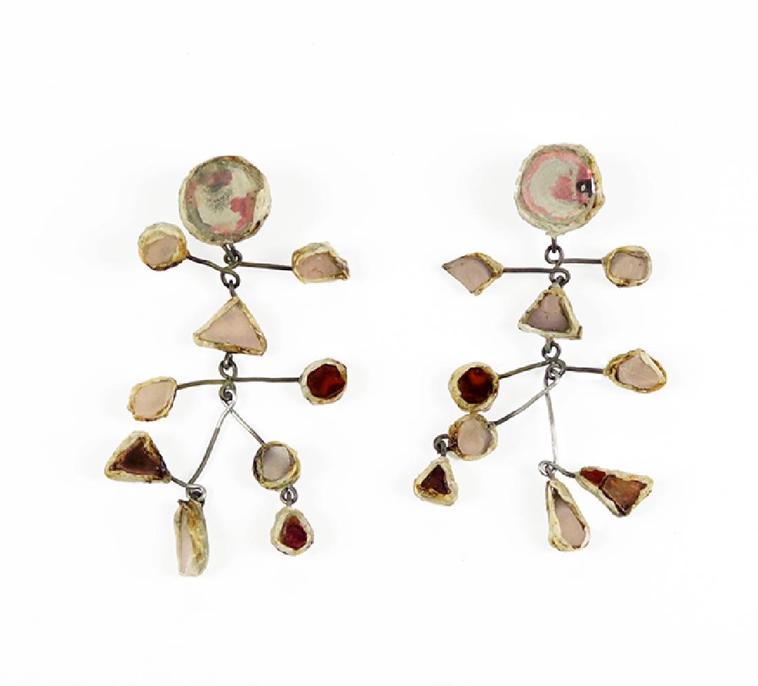 A Pair of Earclips. (1 of 7)