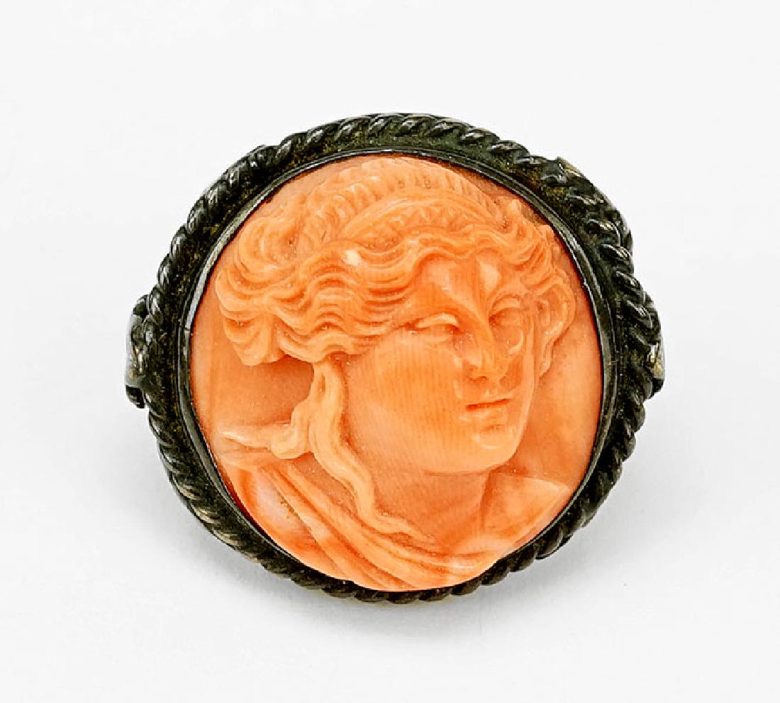 A Coral Cameo And Sterling Silver Ring. (1 of 2)