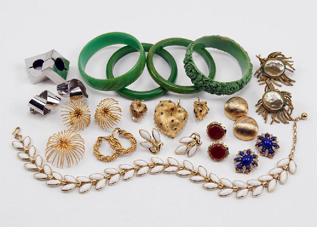 A Jomaz Demi-Parure. (1 of 1)