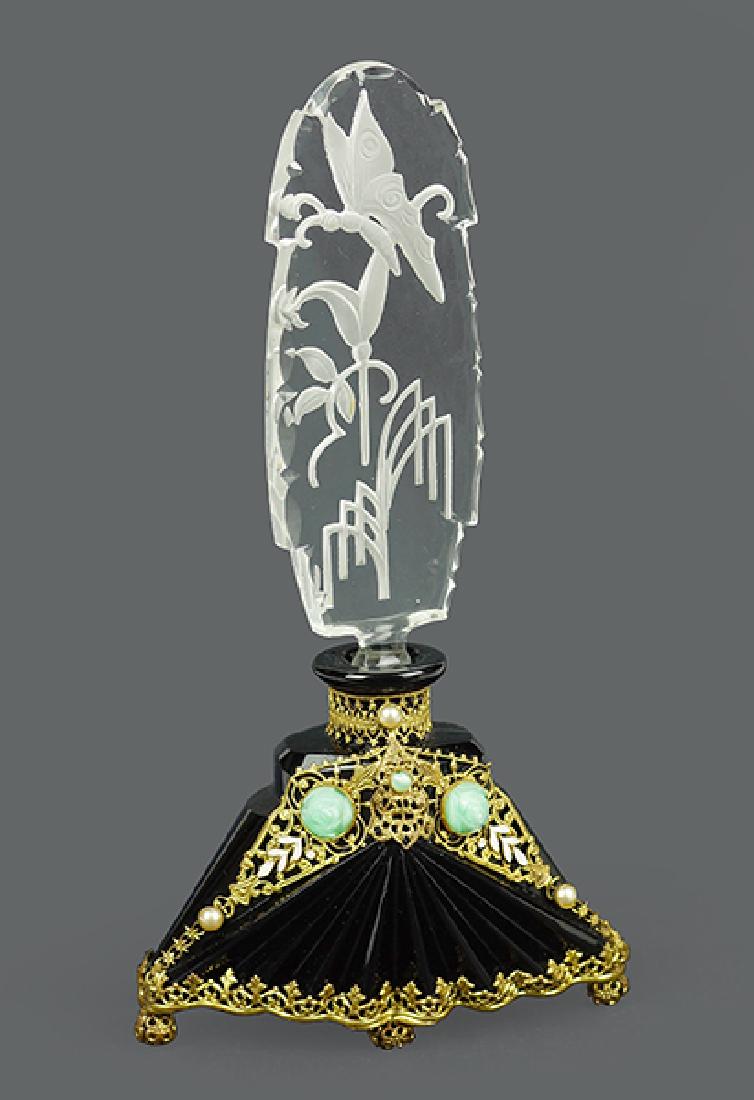 A 1920s Czechoslovakian Perfume Bottle. (1 of 2)