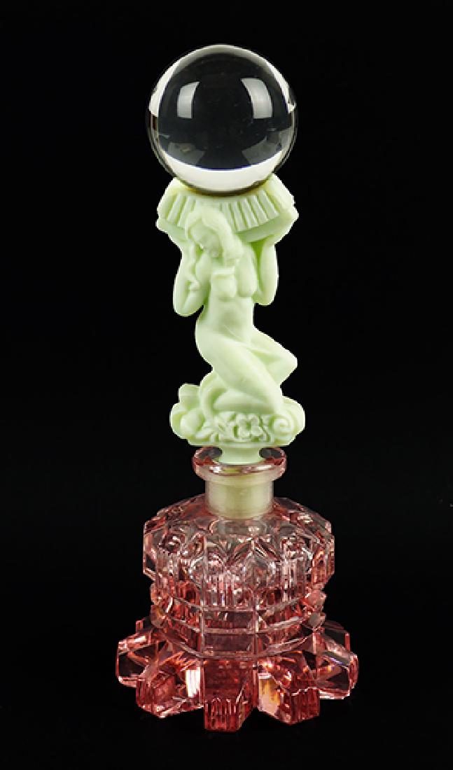 A 1930s Czechoslovakian Pink Crystal Perfume Bottle. (1 of 10)