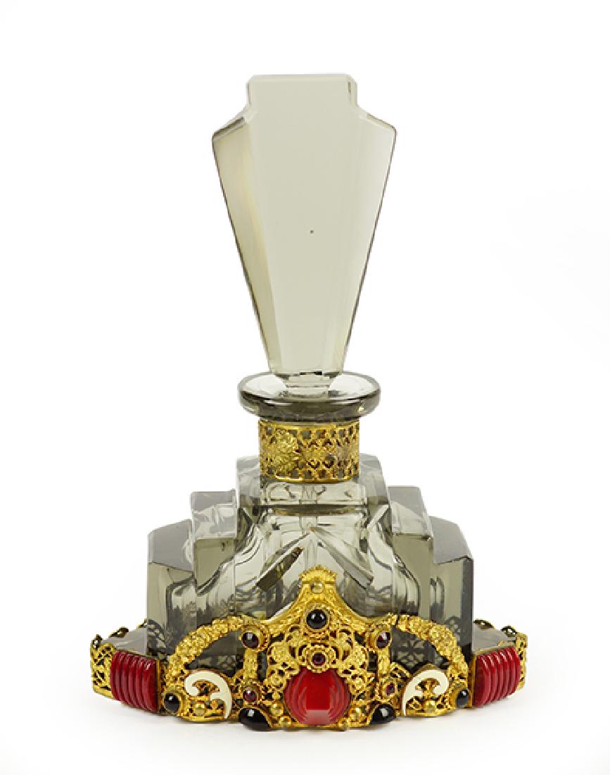 A 1930s Czechoslovakian Perfume Bottle. (1 of 4)