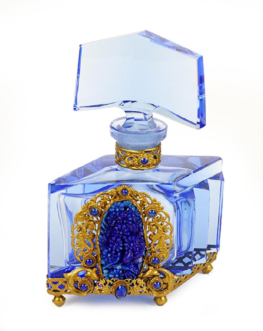 A 1930s Czechoslovakian Blue Crystal Perfume Bottle. (1 of 4)