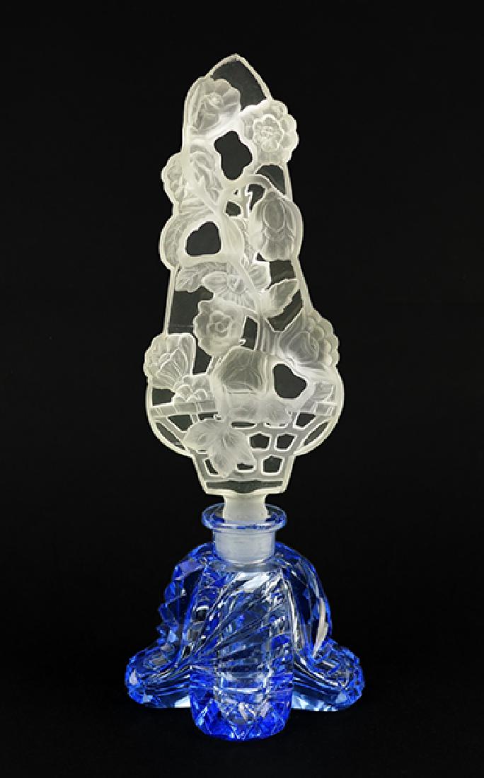 A Czechoslovakian Blue Crystal Perfume Bottle. (1 of 1)