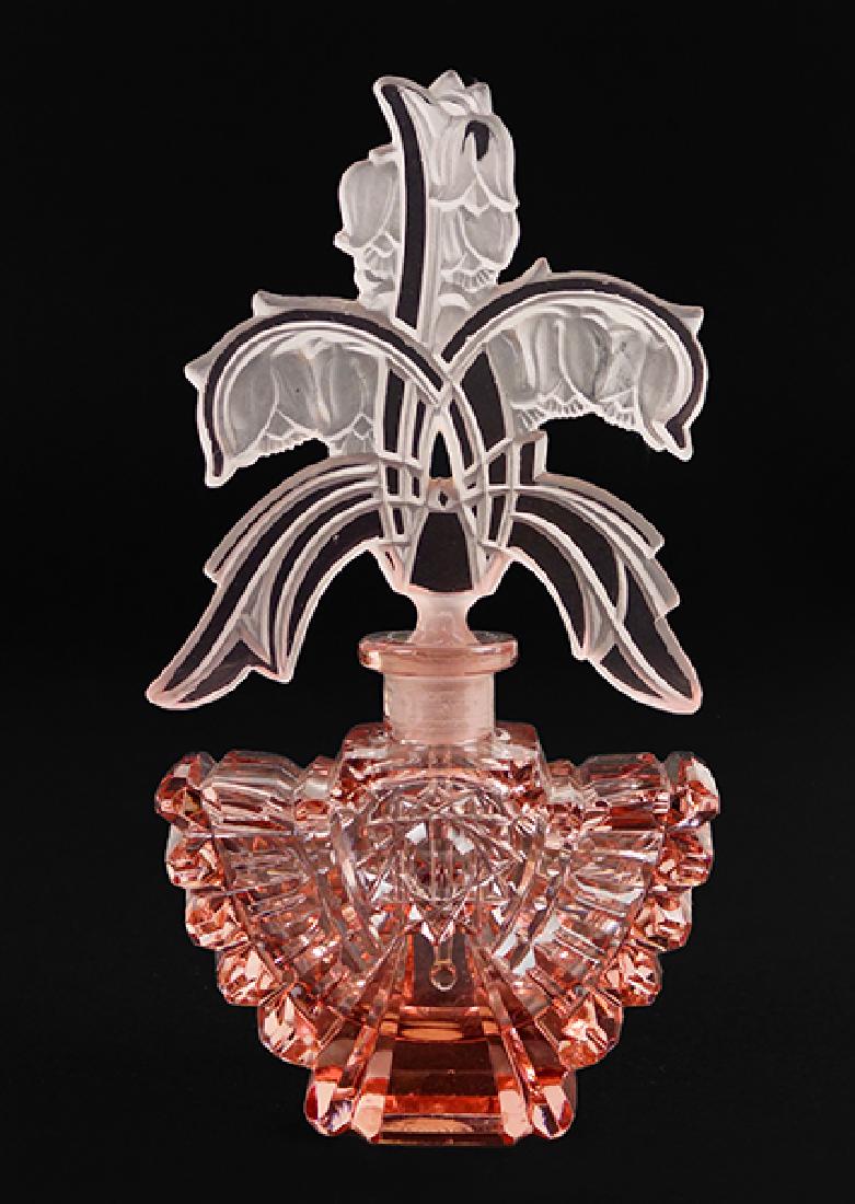 A 1930s Czechoslovakian Pink Crystal Perfume Bottle. (1 of 3)