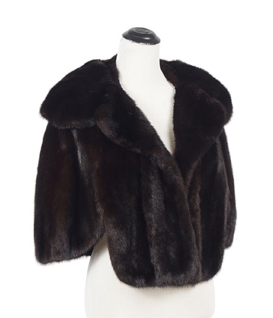 A Black Mink Cape. (1 of 1)