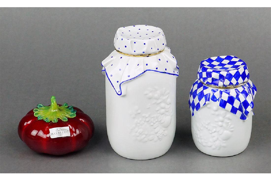 Two Buccellati Porcelain Covered Jars. (1 of 1)