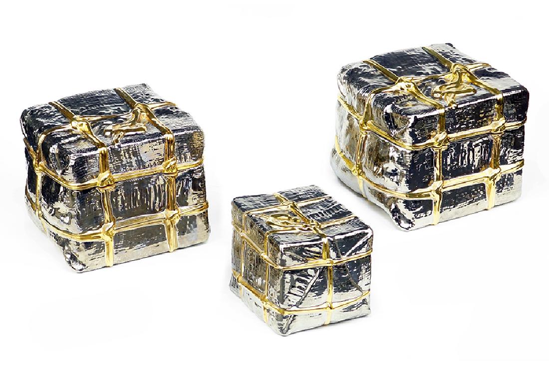 Three Buccellati Porcelain Boxes. (1 of 1)