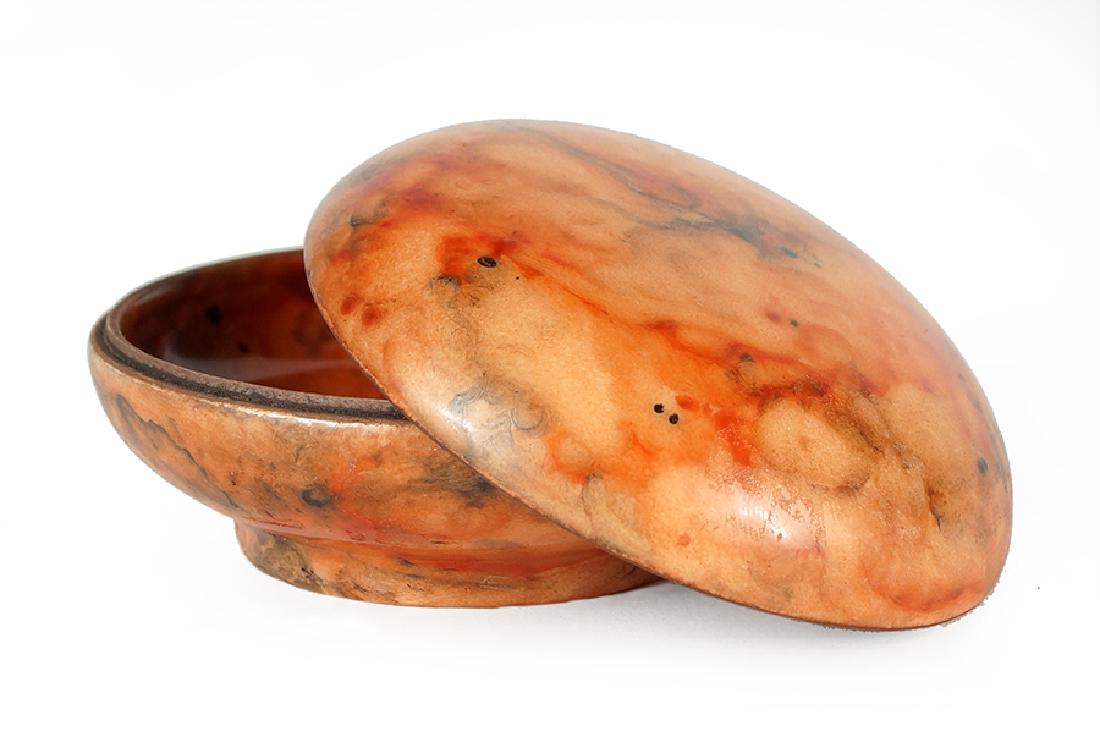 A Chinese Porcelain Paste Box. (1 of 7)