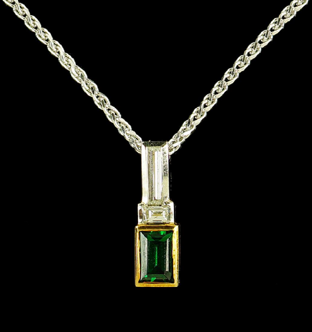 A Tsavorite Garnet Pendant Necklace. (1 of 1)