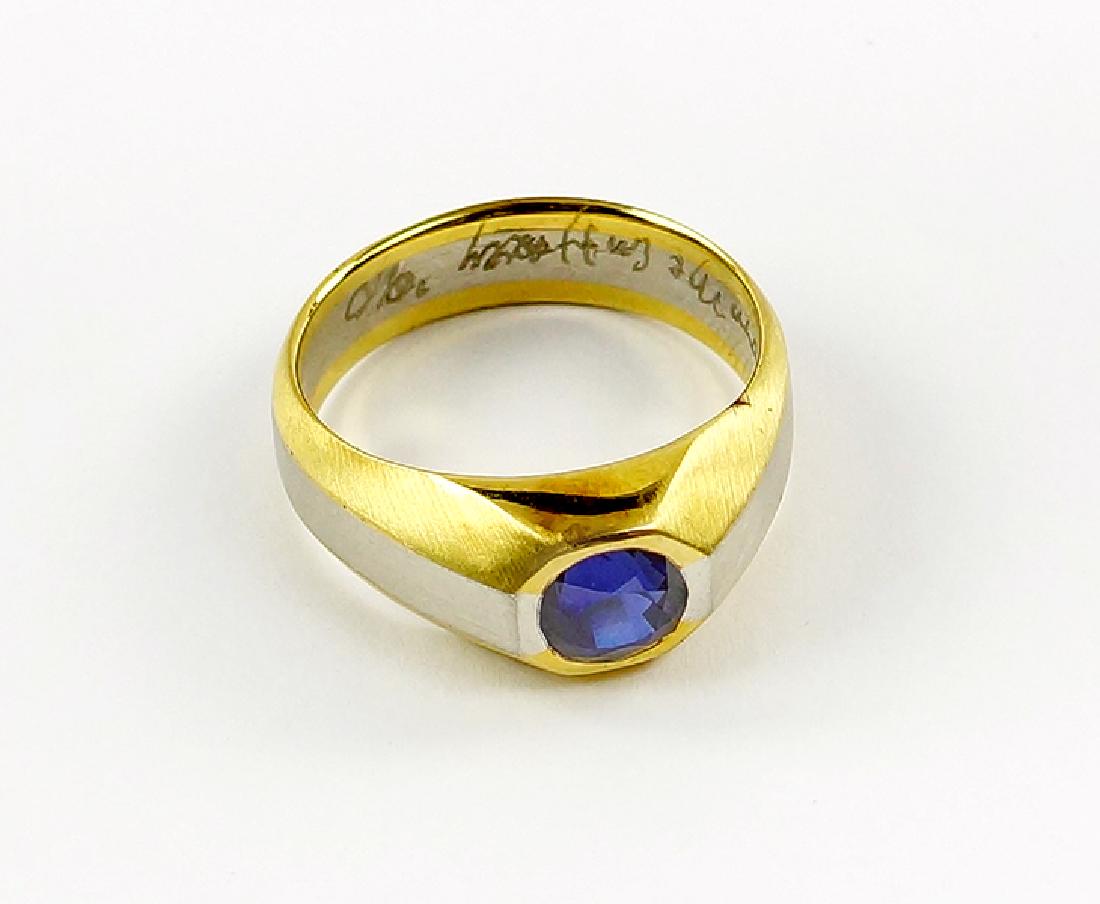 A Sapphire Ring. (1 of 1)
