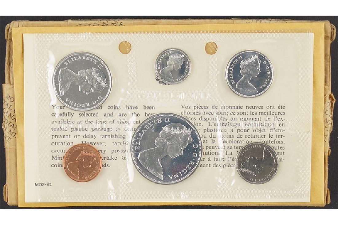 10-1965 CANADIAN MINT SETS. (1 of 1)