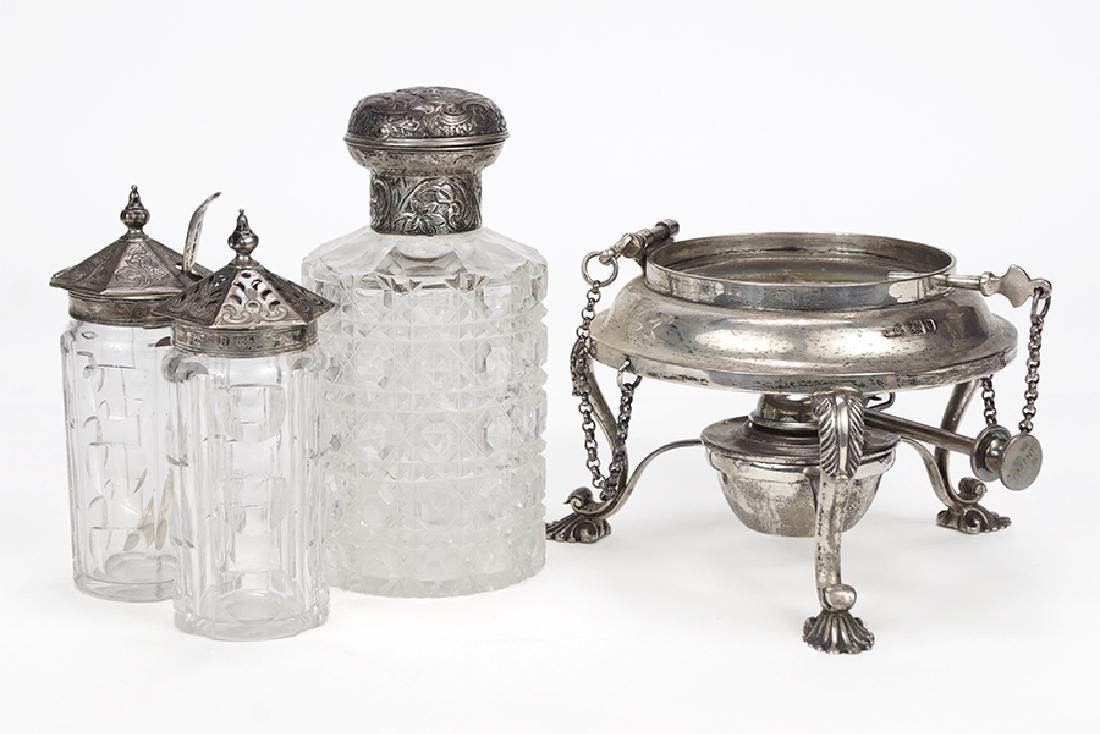 A Pair of English Crystal Bottles. (1 of 1)