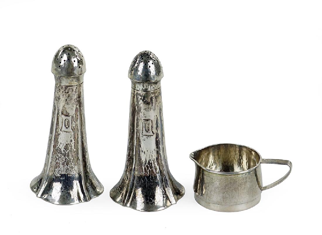 A Pair of American Sterling Silver Salt Shakers. (1 of 1)