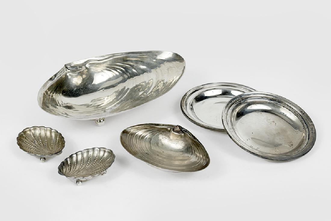 Two Wallace Sterling Silver Shell Form Dishes. (1 of 1)