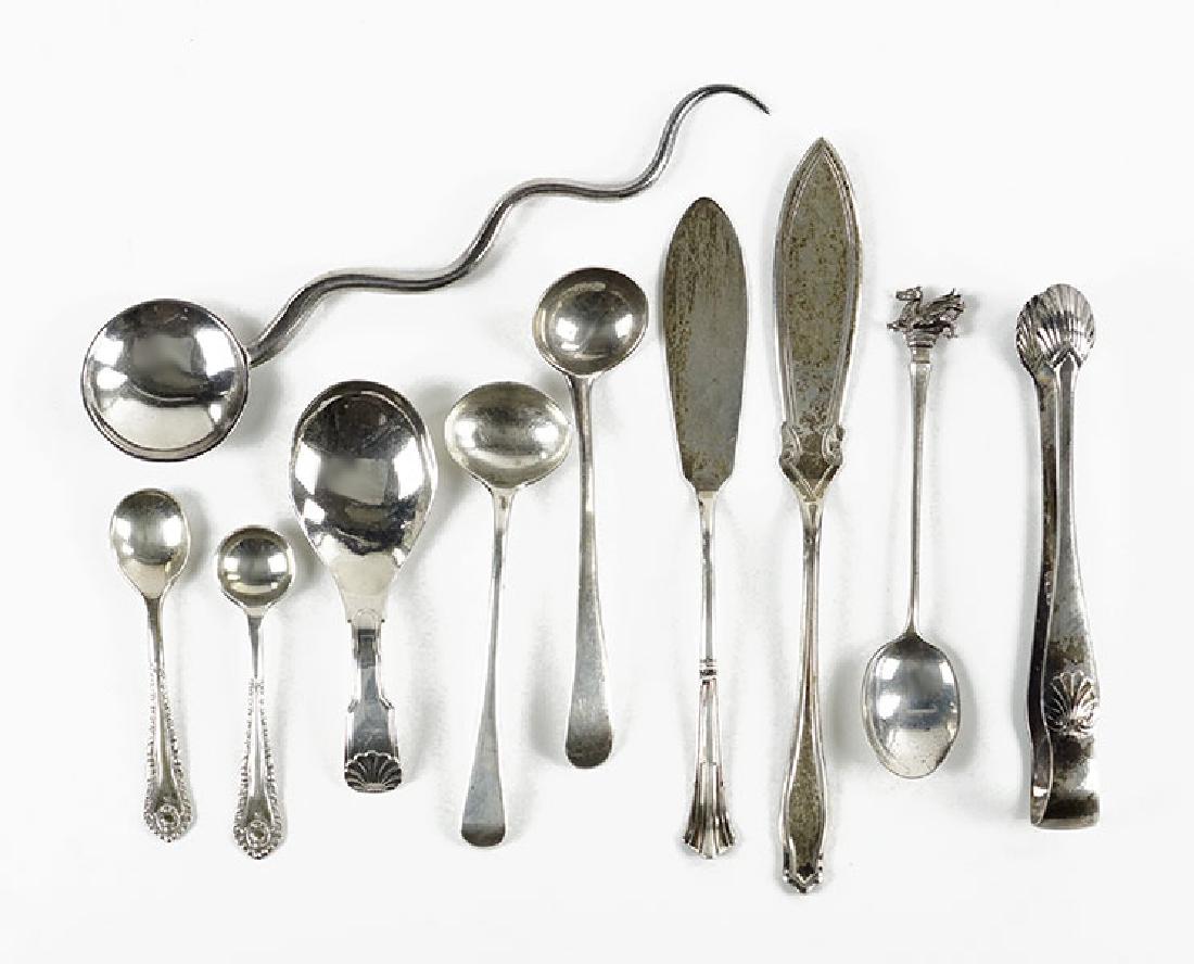 A Pair of English Silver Salt Spoons. (1 of 1)