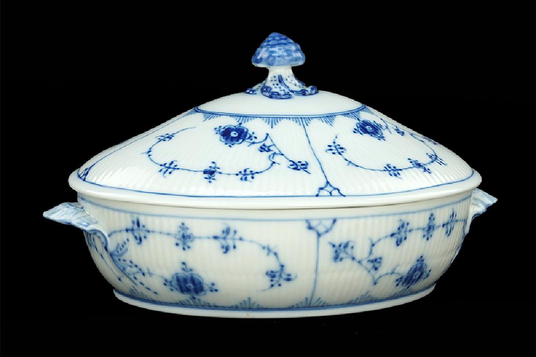 A Royal Copenhagen Porcelain Oval Covered Vegetable (1 of 1)