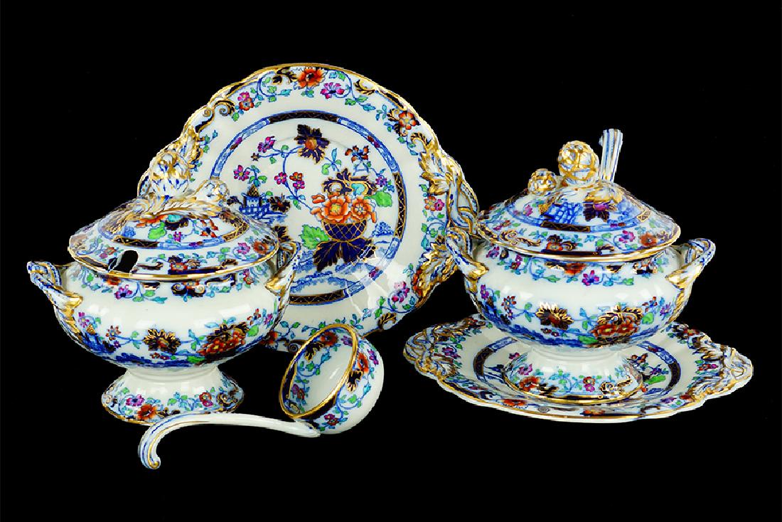 A Pair of Minton Porcelain Sauce Tureens. (1 of 1)