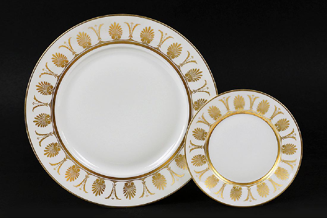 A Richard Ginori Partial Table Service.: A Richard Ginori Partial Table Service. Pompeii pattern. Comprising twelve dinner plates and twelve bread plates