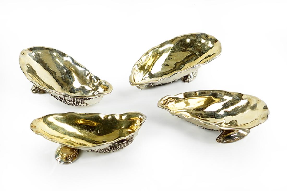 A Set of Four Sterling Silver Salt Dishes. (1 of 6)