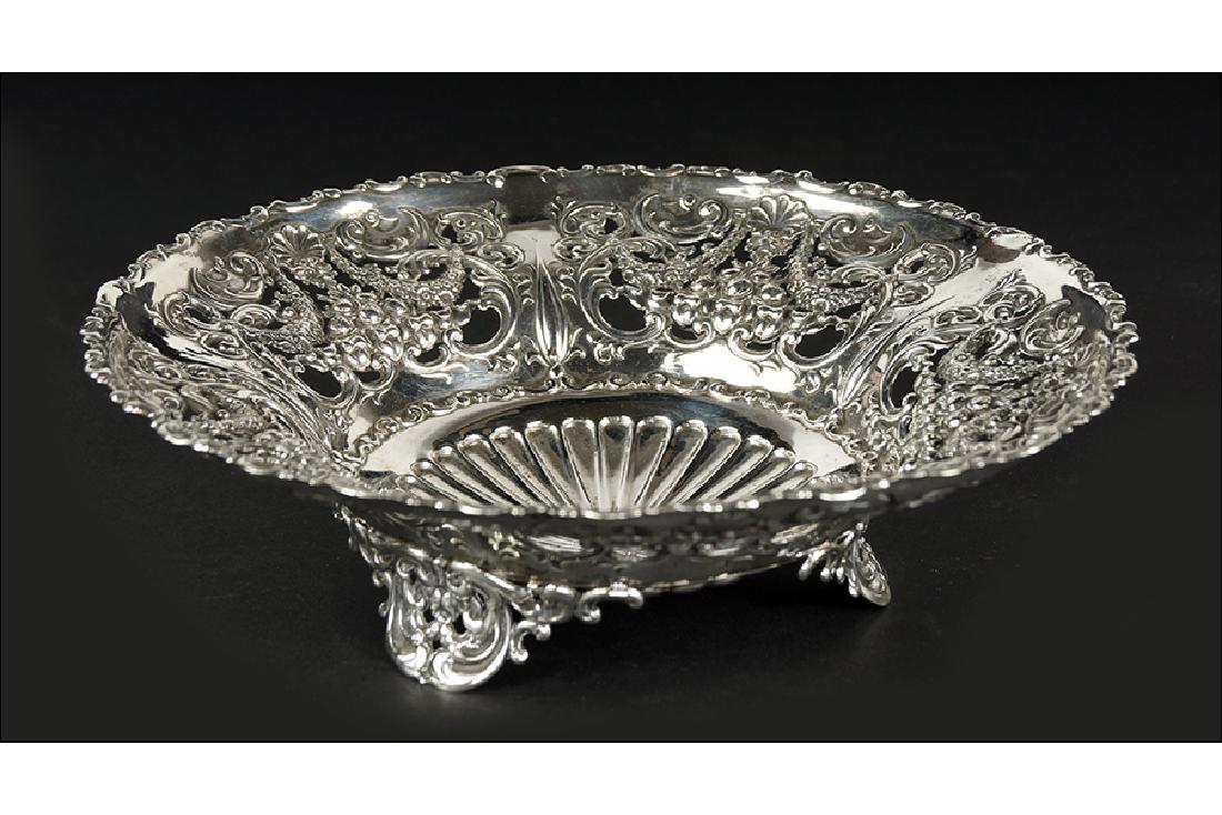 A Whiting Mfg. Co. Sterling Silver Bowl. (1 of 1)