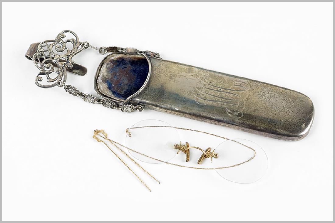 A Victorian English Silver Eye Glasses Case. (1 of 1)