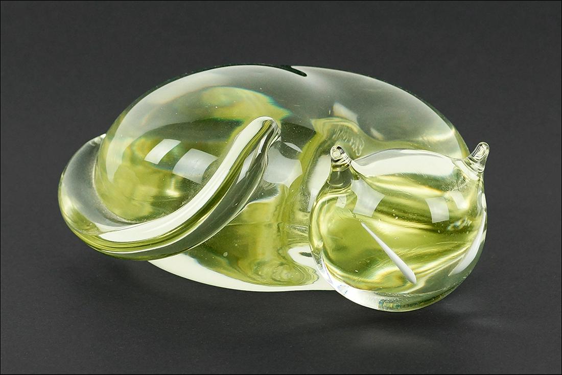 An Elio Raffaeli Murano Glass Cat.: An Elio Raffaeli Murano Glass Cat. Signed on the underside 2.5" x 7" x 6"