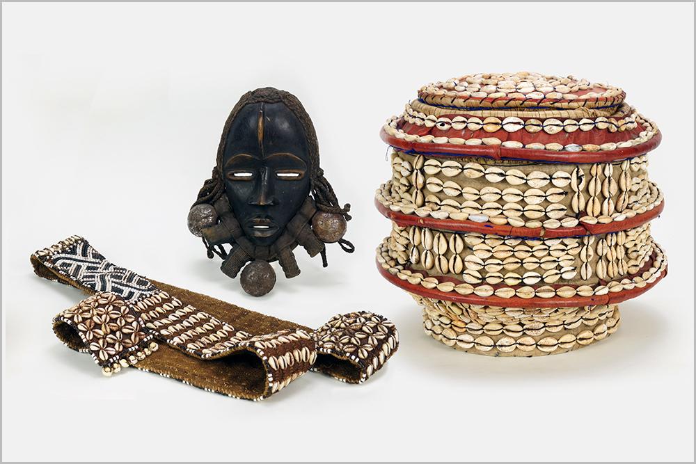 A Dan Deangle Mask. (1 of 1)