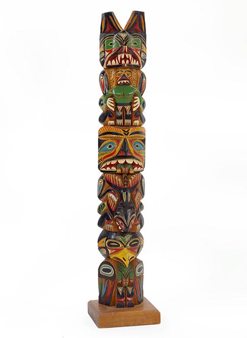 A Native American Totem Pole. - Oct 25, 2019 | Susanin's Auctions in IL