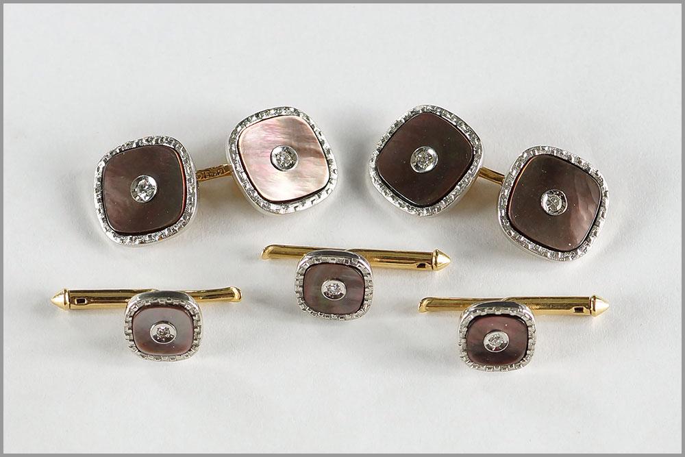 A Men's Dress Set. (1 of 1)